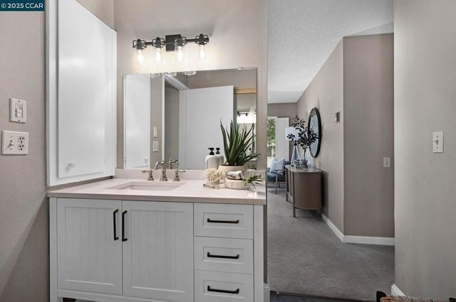 1129 Ptarmigan Dr 3, Walnut Creek, CA 94595