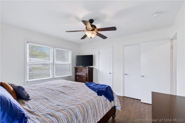 15 Robin Road, New Albany, IN 47150