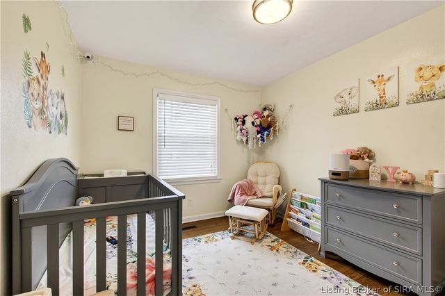 15 Robin Road, New Albany, IN 47150