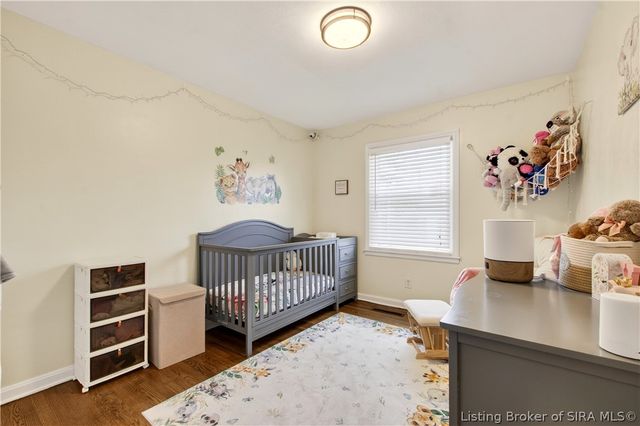 15 Robin Road, New Albany, IN 47150