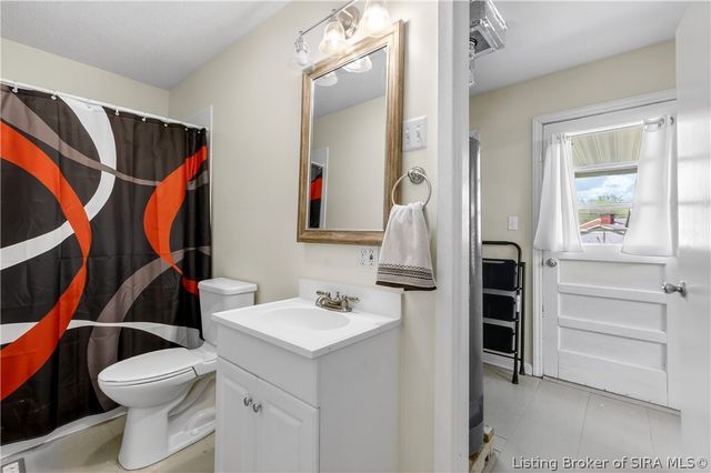 15 Robin Road, New Albany, IN 47150