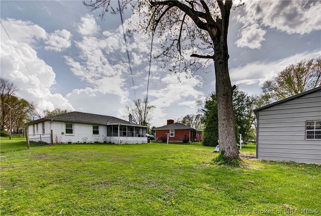 15 Robin Road, New Albany, IN 47150