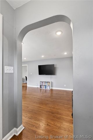 15 Robin Road, New Albany, IN 47150