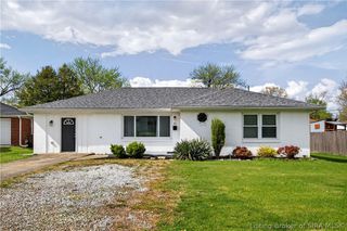 15 Robin Road, New Albany, IN 47150