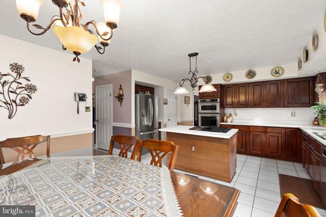 9727 DENROB CT, Parkville, MD 21234