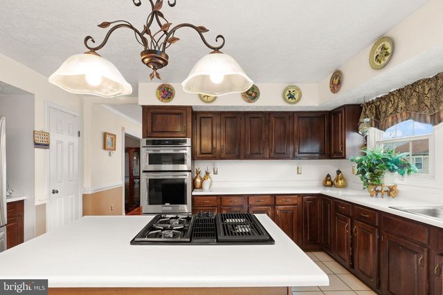 9727 DENROB CT, Parkville, MD 21234