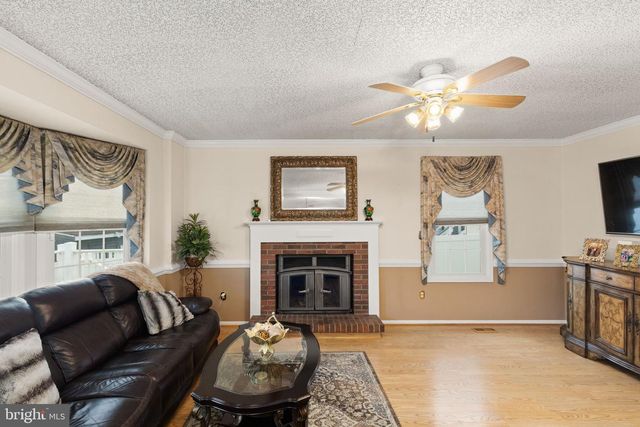 9727 DENROB CT, Parkville, MD 21234