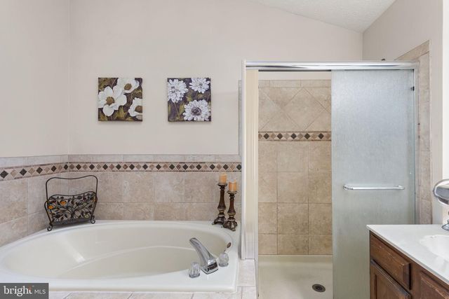 9727 DENROB CT, Parkville, MD 21234