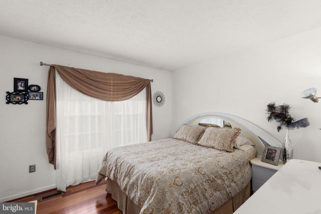 9727 DENROB CT, Parkville, MD 21234