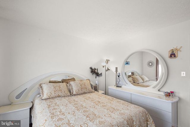 9727 DENROB CT, Parkville, MD 21234