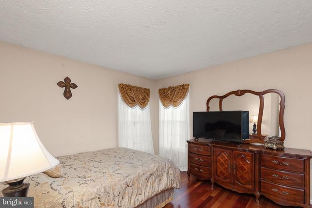 9727 DENROB CT, Parkville, MD 21234