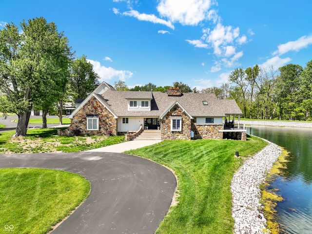 3274 E 700 N, Whiteland, IN 46184