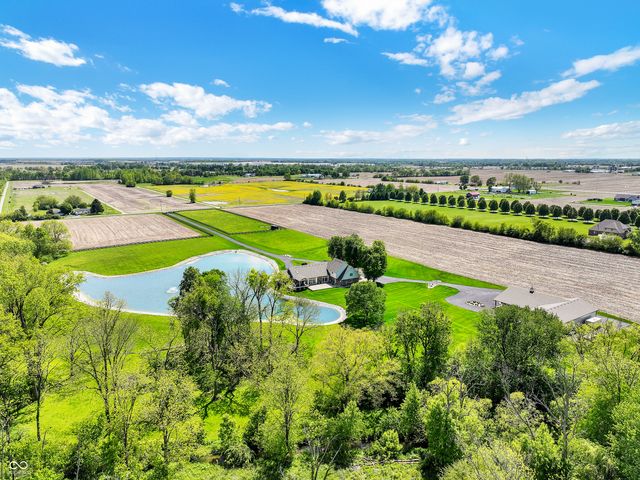 3274 E 700 N, Whiteland, IN 46184