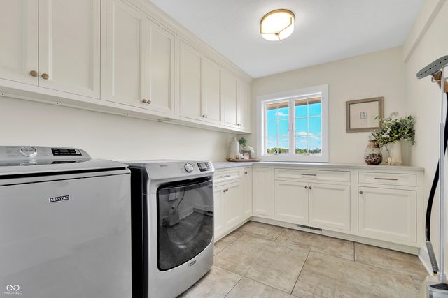 3274 E 700 N, Whiteland, IN 46184