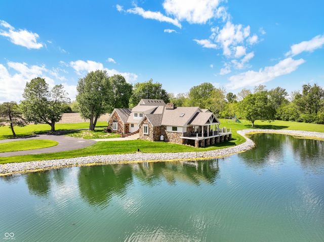 3274 E 700 N, Whiteland, IN 46184
