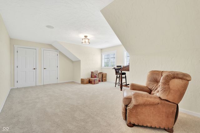 3274 E 700 N, Whiteland, IN 46184
