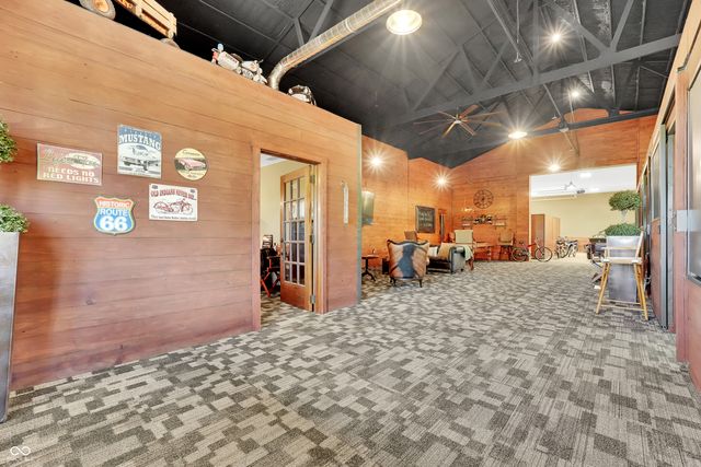 3274 E 700 N, Whiteland, IN 46184