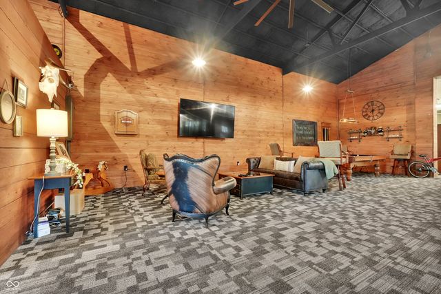 3274 E 700 N, Whiteland, IN 46184
