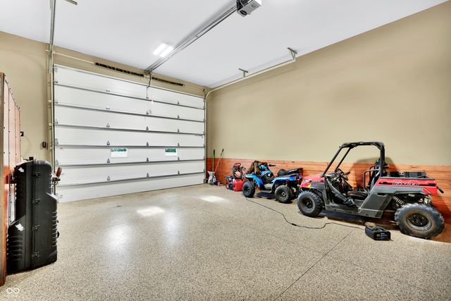 3274 E 700 N, Whiteland, IN 46184