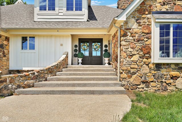 3274 E 700 N, Whiteland, IN 46184