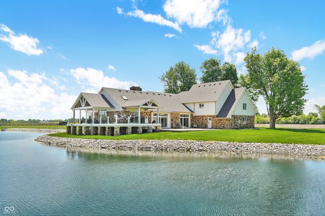 3274 E 700 N, Whiteland, IN 46184