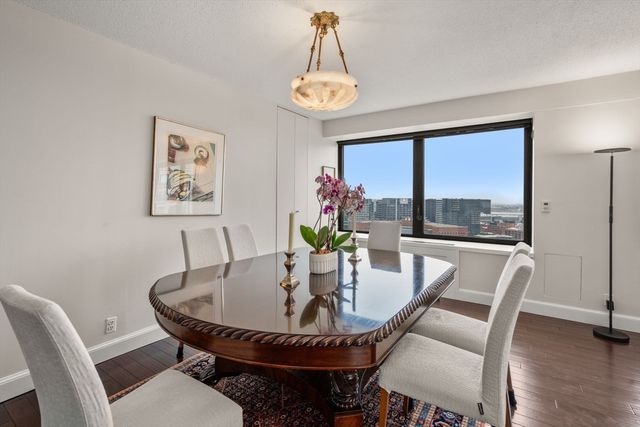 85 E India 28F, Boston, MA 02110