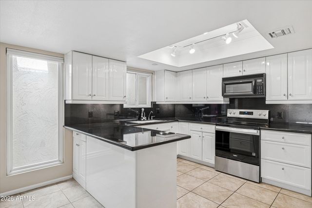 5208 N 78TH Way, Scottsdale, AZ 85250