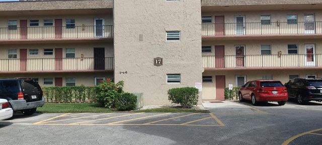 715 Lori Drive 308, Palm Springs, FL 33461