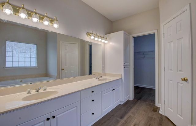 12825 Westglen Drive, Little Rock, AR 72211