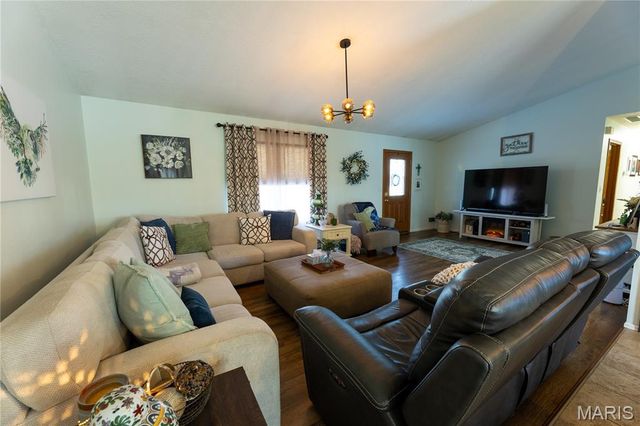 701 E Dent Street, Salem, MO 65560