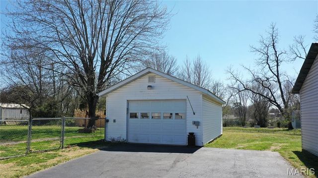 701 E Dent Street, Salem, MO 65560