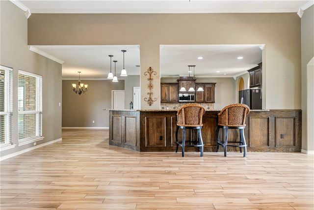 2033 Arash Dr, Corpus Christi, TX 78413