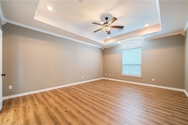 2033 Arash Dr, Corpus Christi, TX 78413