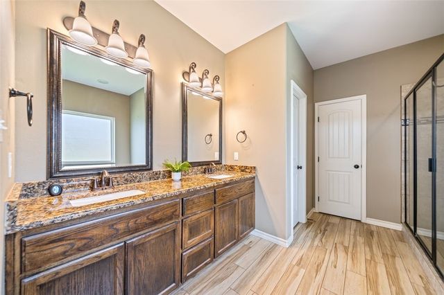 2033 Arash Dr, Corpus Christi, TX 78413