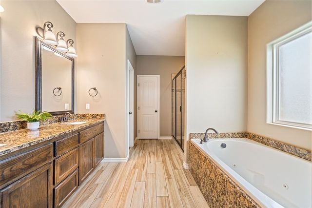2033 Arash Dr, Corpus Christi, TX 78413