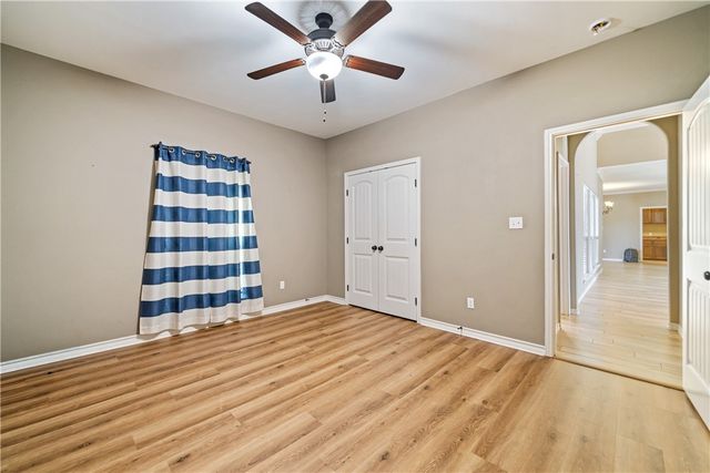 2033 Arash Dr, Corpus Christi, TX 78413