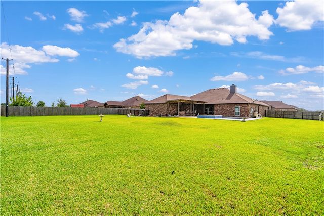 2033 Arash Dr, Corpus Christi, TX 78413