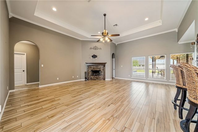2033 Arash Dr, Corpus Christi, TX 78413