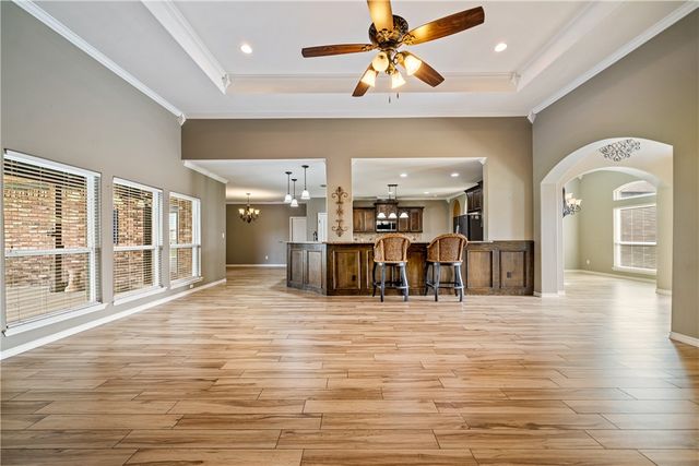 2033 Arash Dr, Corpus Christi, TX 78413