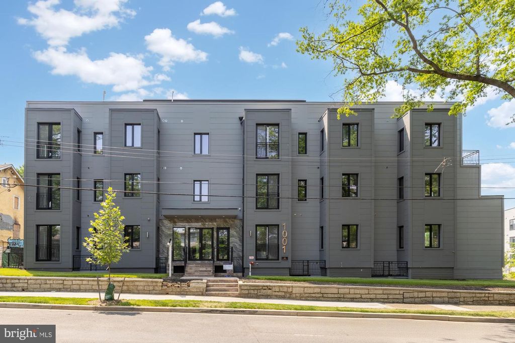 1001 RHODE ISLAND AVE NE #101, Washington, DC 20018