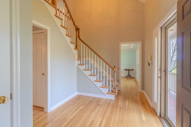 521 Ridgewater Court, Lexington, KY 40515