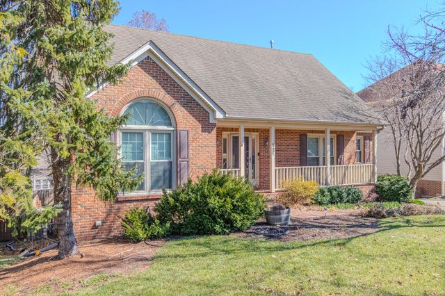 521 Ridgewater Court, Lexington, KY 40515