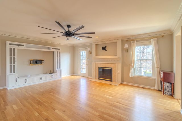 521 Ridgewater Court, Lexington, KY 40515