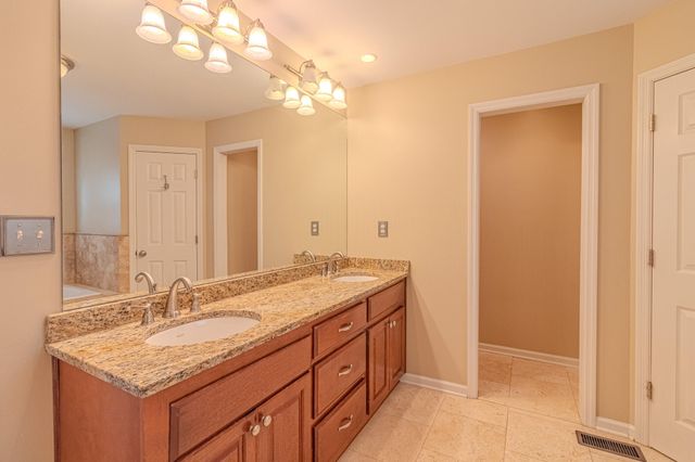 521 Ridgewater Court, Lexington, KY 40515