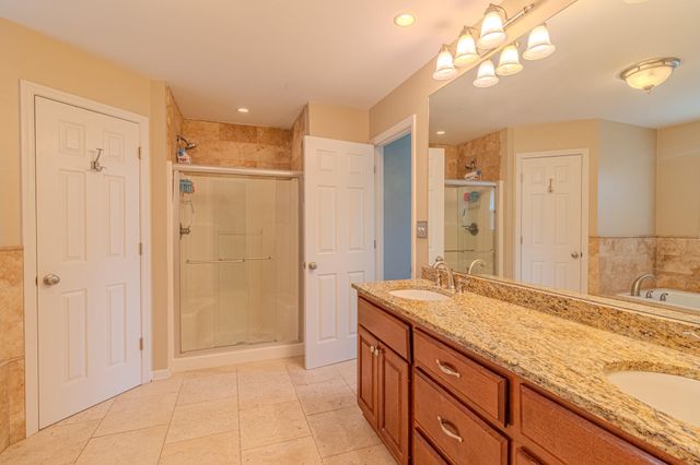 521 Ridgewater Court, Lexington, KY 40515