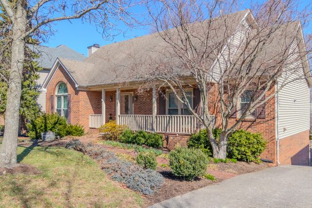 521 Ridgewater Court, Lexington, KY 40515
