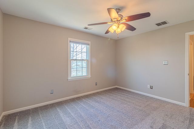 521 Ridgewater Court, Lexington, KY 40515