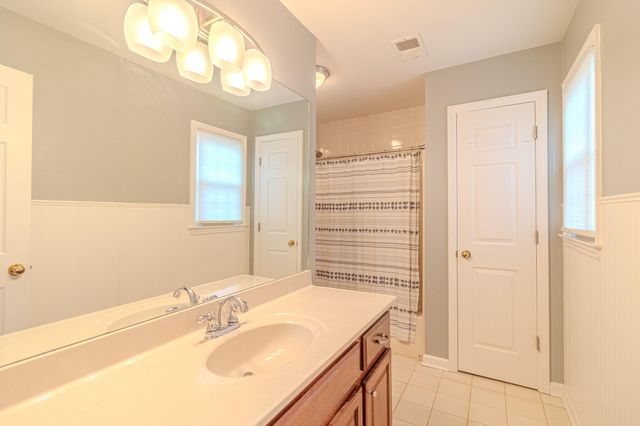 521 Ridgewater Court, Lexington, KY 40515