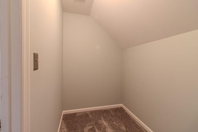 521 Ridgewater Court, Lexington, KY 40515