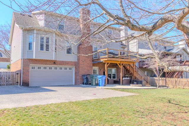 521 Ridgewater Court, Lexington, KY 40515